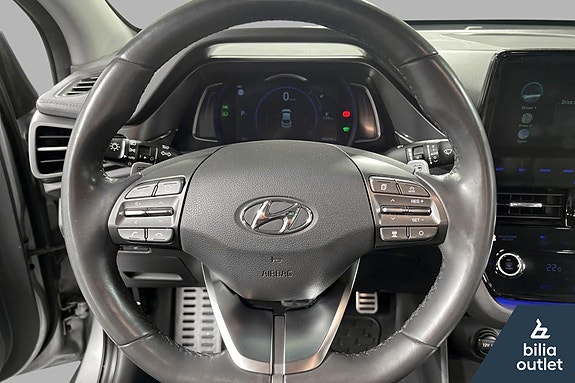 Hyundai IONIQ 12 of 24