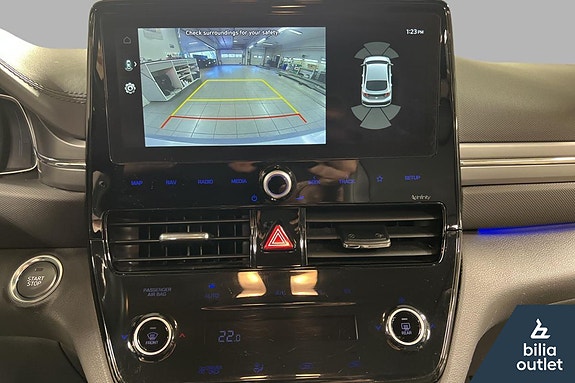 Hyundai IONIQ 16 of 24