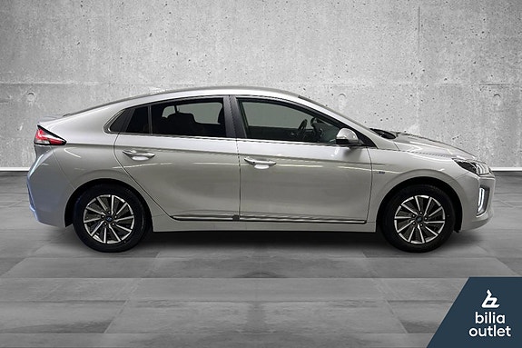 Hyundai IONIQ 3 of 24