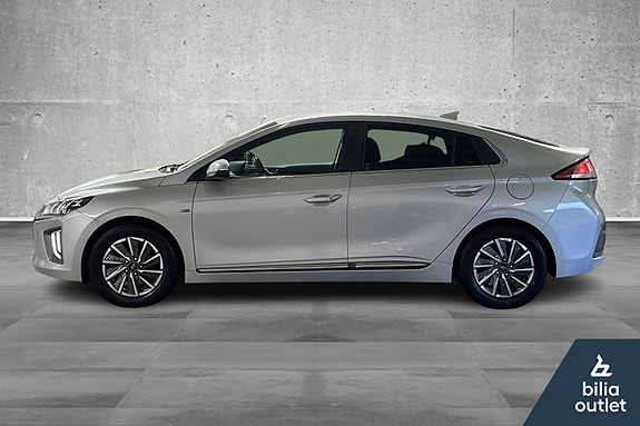 Hyundai IONIQ 7 of 24