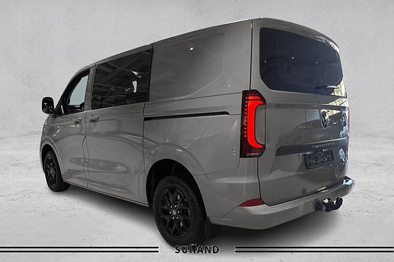Volkswagen Transporter 3 of 5