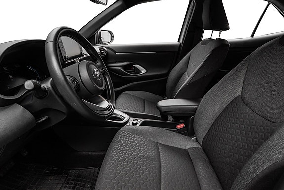 Toyota Yaris Cross 10 of 24