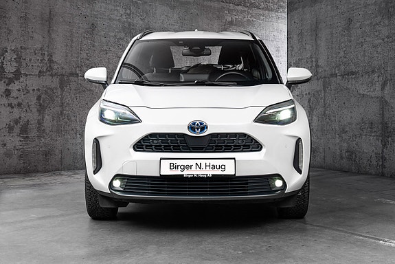 Toyota Yaris Cross 3 of 24