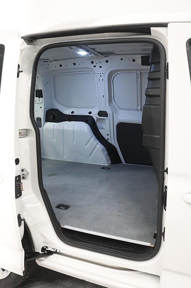 Volkswagen Caddy 26 of 26