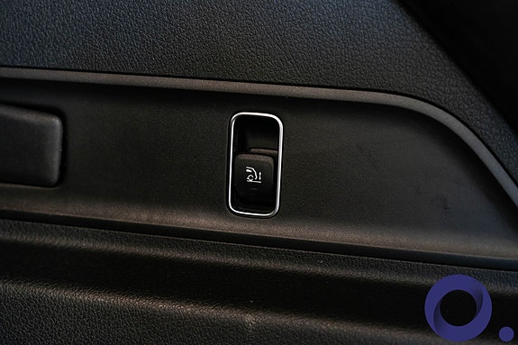 Mercedes-Benz GLE350 de 27 of 30
