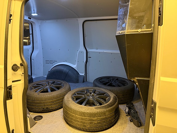 Volkswagen Transporter 10 of 30
