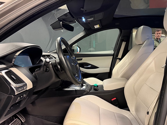 Jaguar E-PACE 7 of 25