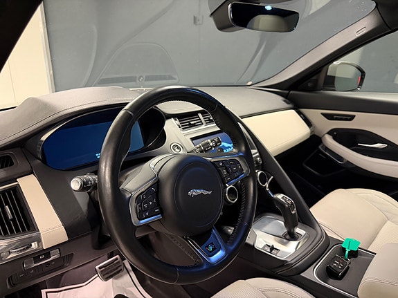 Jaguar E-PACE 11 of 25