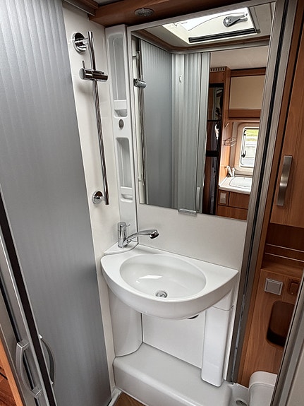 Hymer EX614 28 of 30