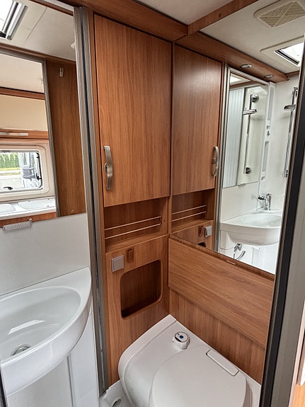 Hymer EX614 29 of 30
