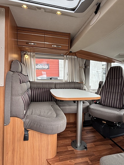 Hymer EX614 17 of 30