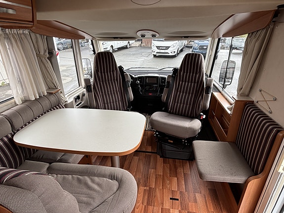 Hymer EX614 20 of 30