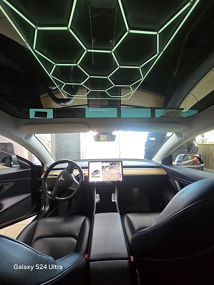 Tesla Model 3 2 of 13