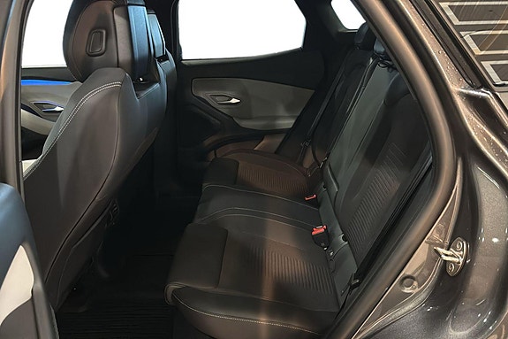 Ford Explorer 17 of 26