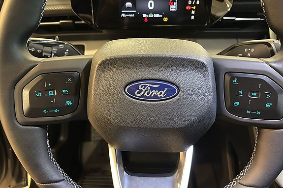 Ford Explorer 13 of 26