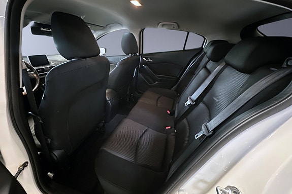 Mazda 3 8 of 28