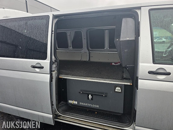 Volkswagen Transporter 14 of 30