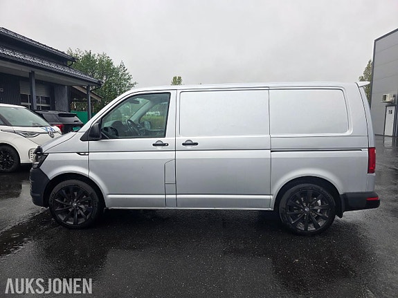 Volkswagen Transporter 8 of 30