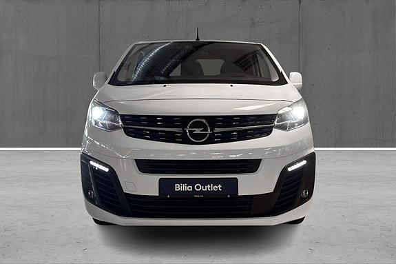 Opel Vivaro 2 of 27