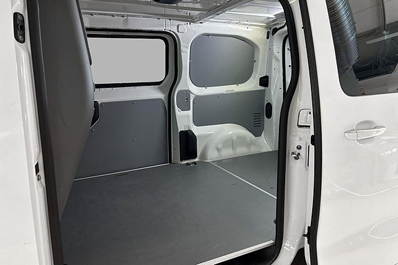 Opel Vivaro 17 of 27