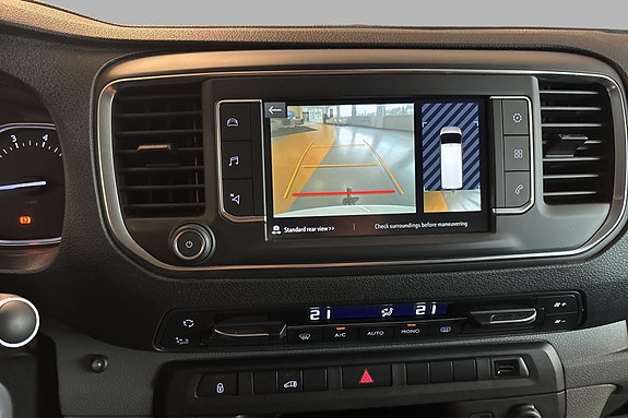 Opel Vivaro 16 of 27