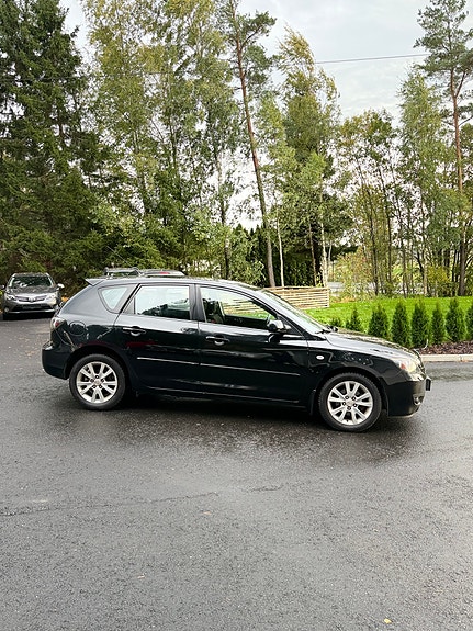 Mazda 3 7 of 28