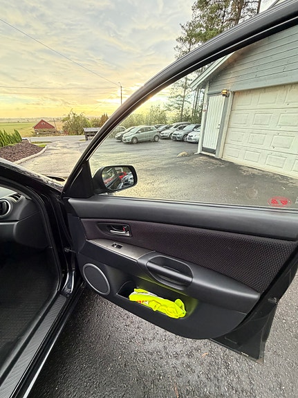 Mazda 3 25 of 28