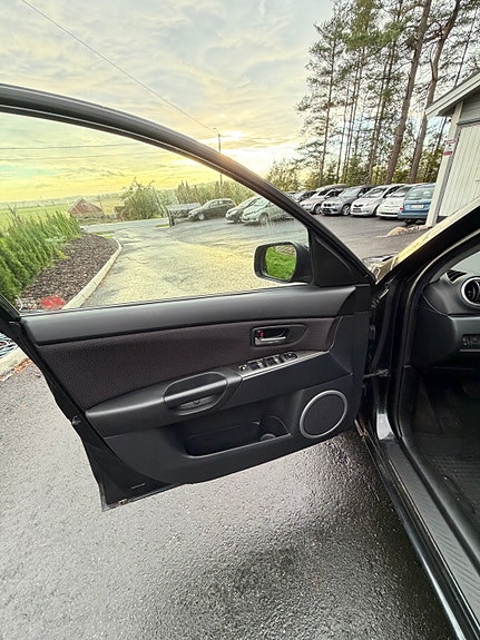 Mazda 3 22 of 28