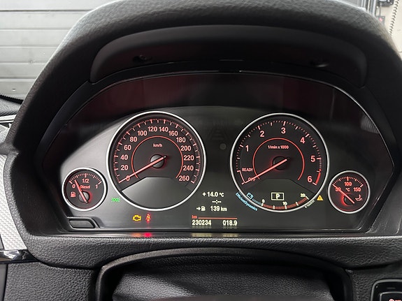 BMW 320d 24 of 27