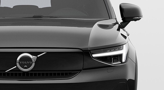 Volvo XC40 12 of 26