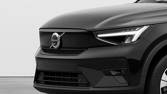 Volvo XC40 11 of 26