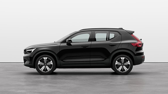 Volvo XC40 6 of 26