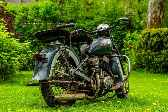Harley-Davidson 13 of 20