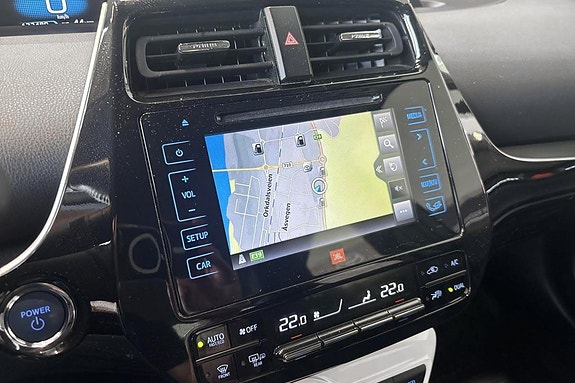 Toyota Prius 14 of 19