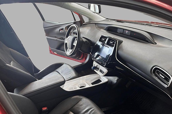 Toyota Prius 15 of 19