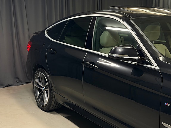 BMW 328i 7 of 30
