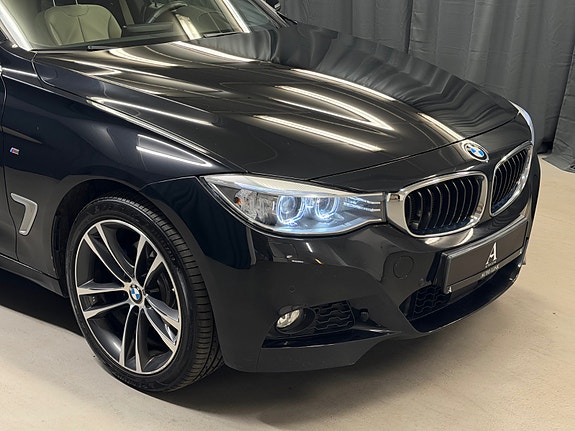 BMW 328i 6 of 30