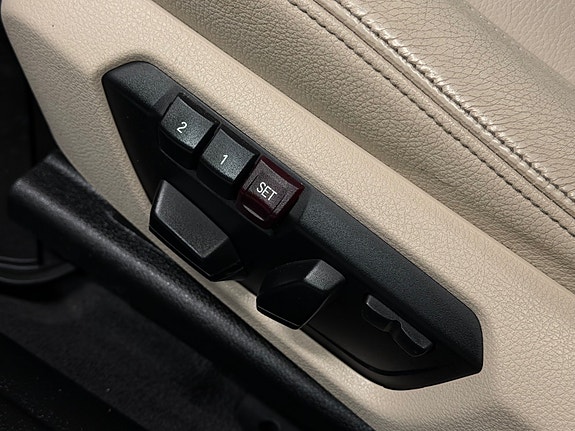 BMW 328i 25 of 30