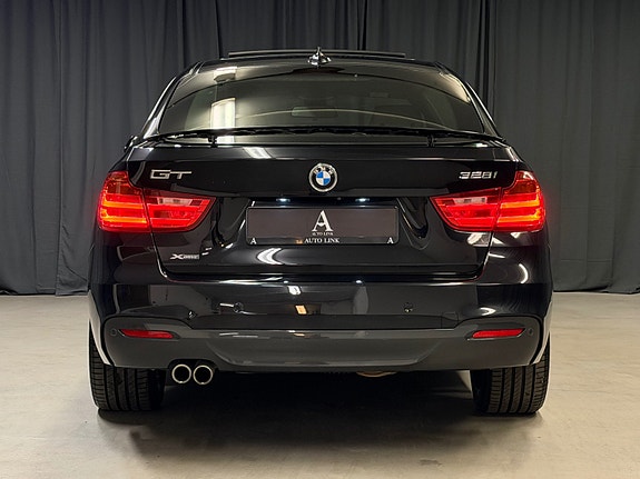 BMW 328i 15 of 30
