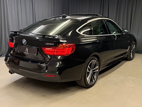 BMW 328i 20 of 30
