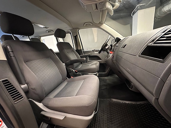 Volkswagen Transporter 27 of 29