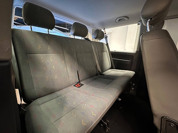 Volkswagen Transporter 23 of 29