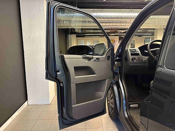 Volkswagen Transporter 19 of 29
