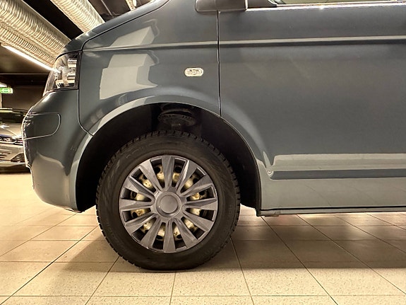 Volkswagen Transporter 2 of 29