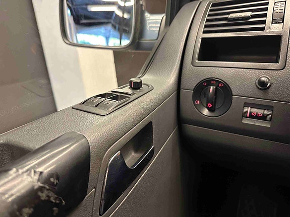 Volkswagen Transporter 15 of 29