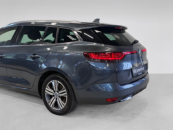 Renault Megane E-Tech 14 of 30