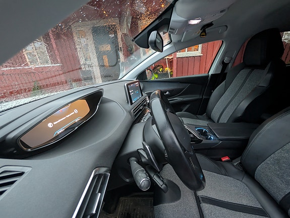 Peugeot 5008 11 of 12