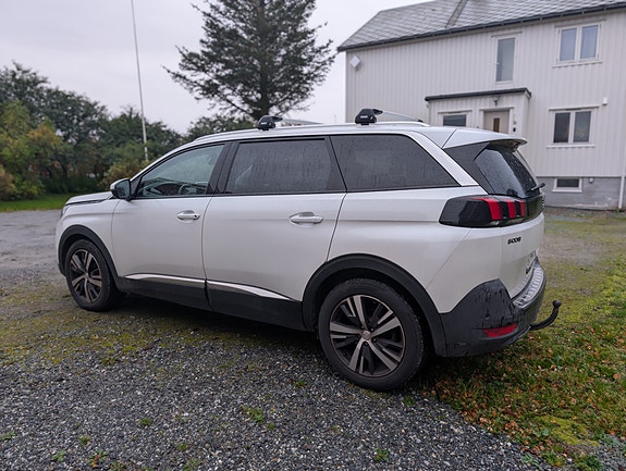 Peugeot 5008 9 of 12