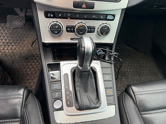 Volkswagen Passat 8 of 10