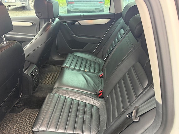 Volkswagen Passat 7 of 10